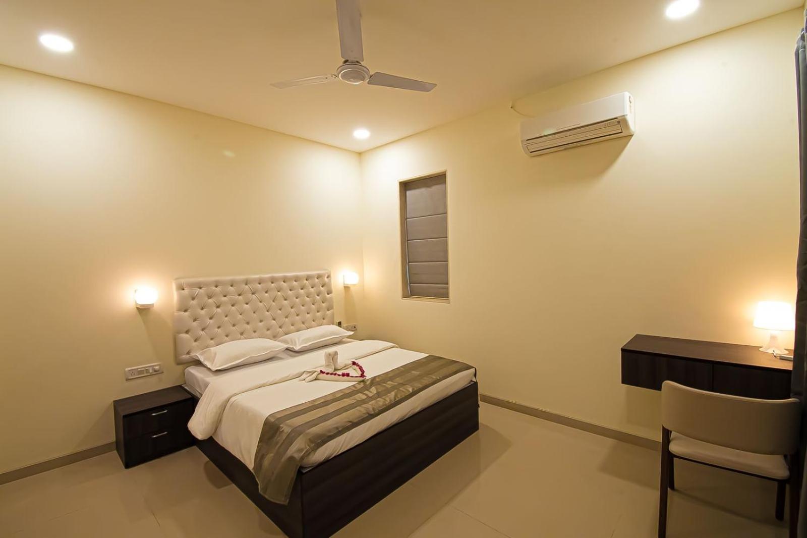 Mizzle Exotica Lonavala Appartement Buitenkant foto