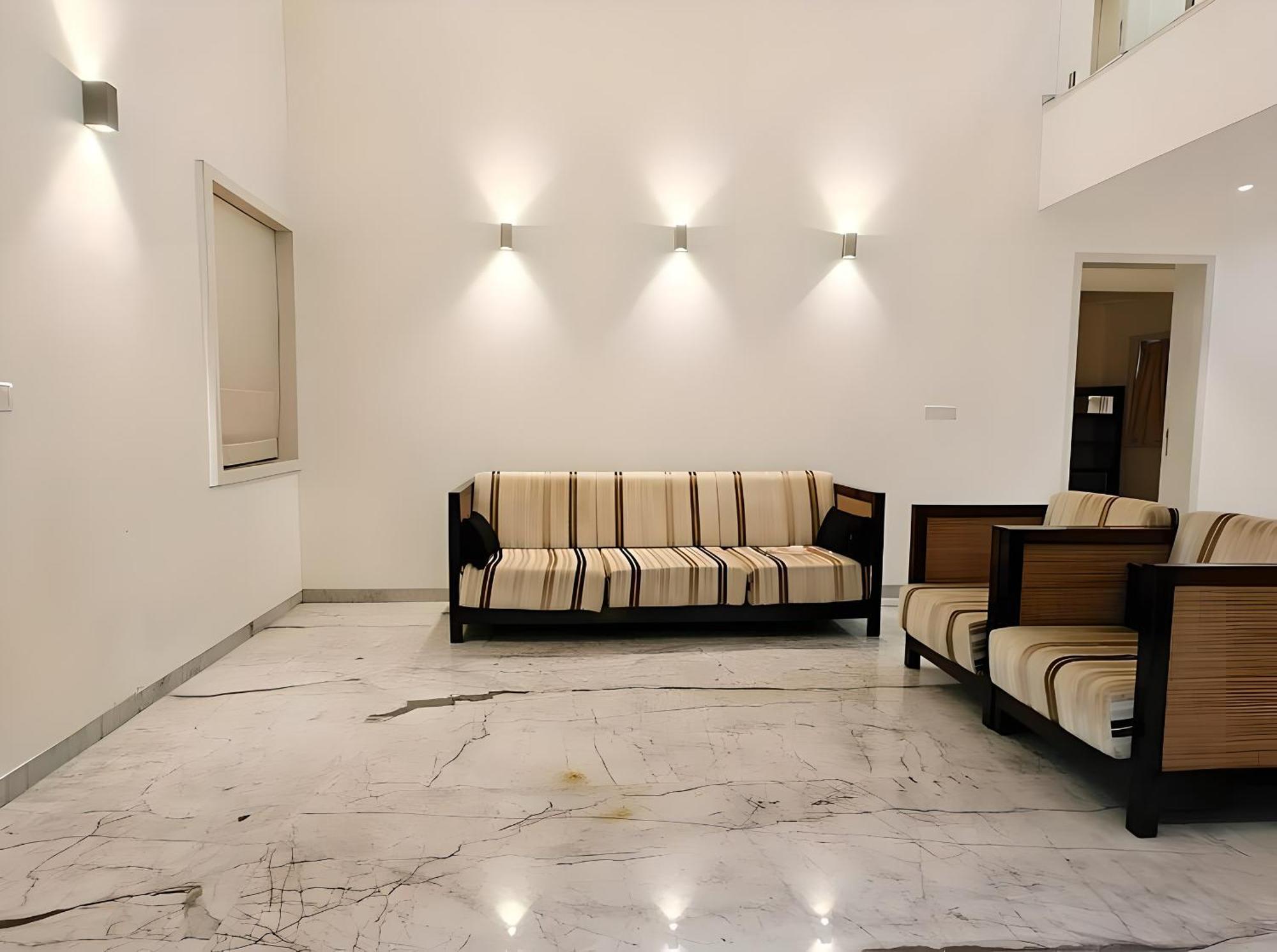 Mizzle Exotica Lonavala Appartement Buitenkant foto