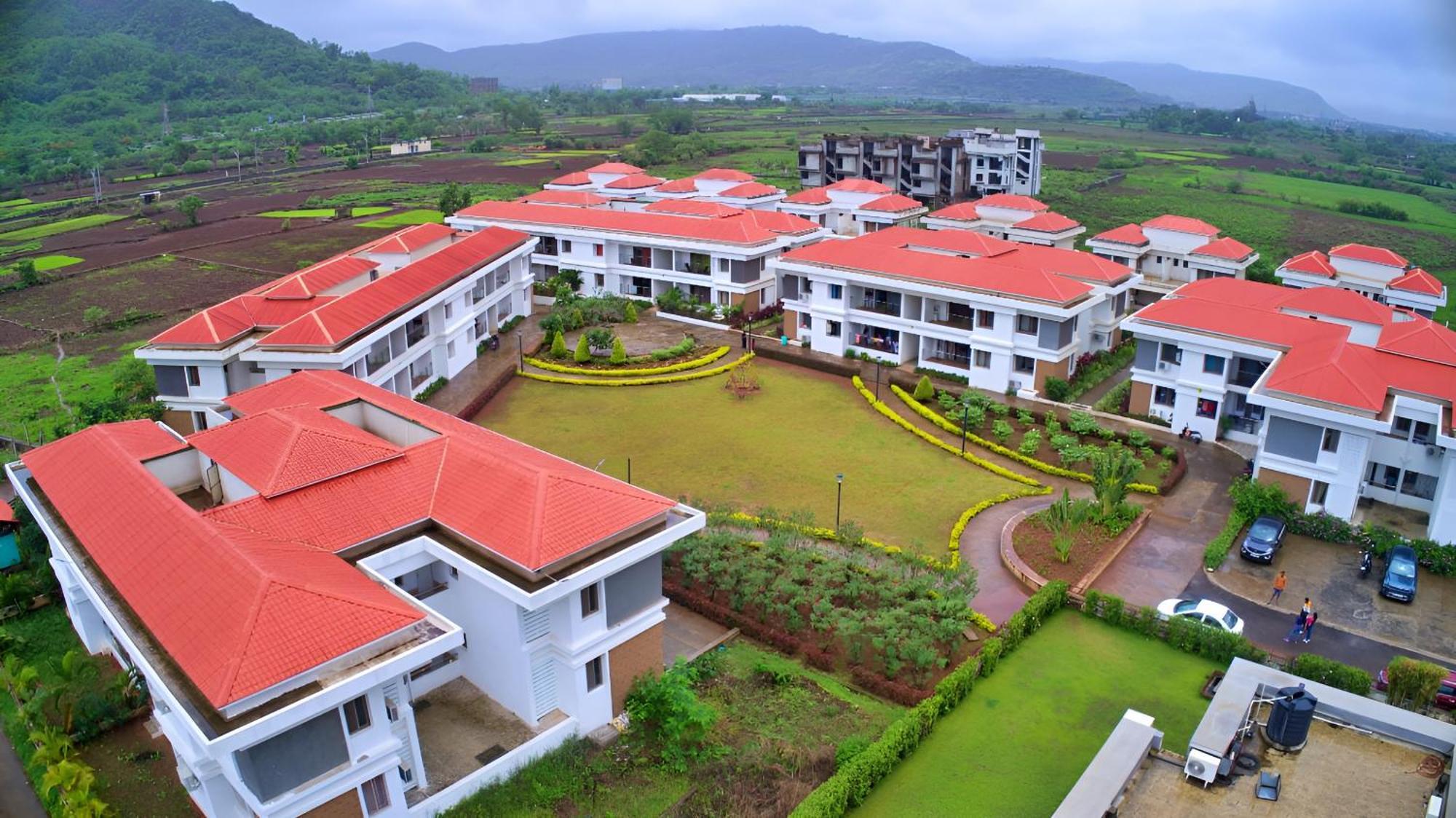 Mizzle Exotica Lonavala Appartement Buitenkant foto