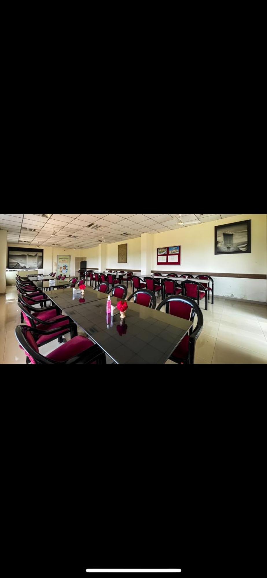 Mizzle Exotica Lonavala Appartement Buitenkant foto